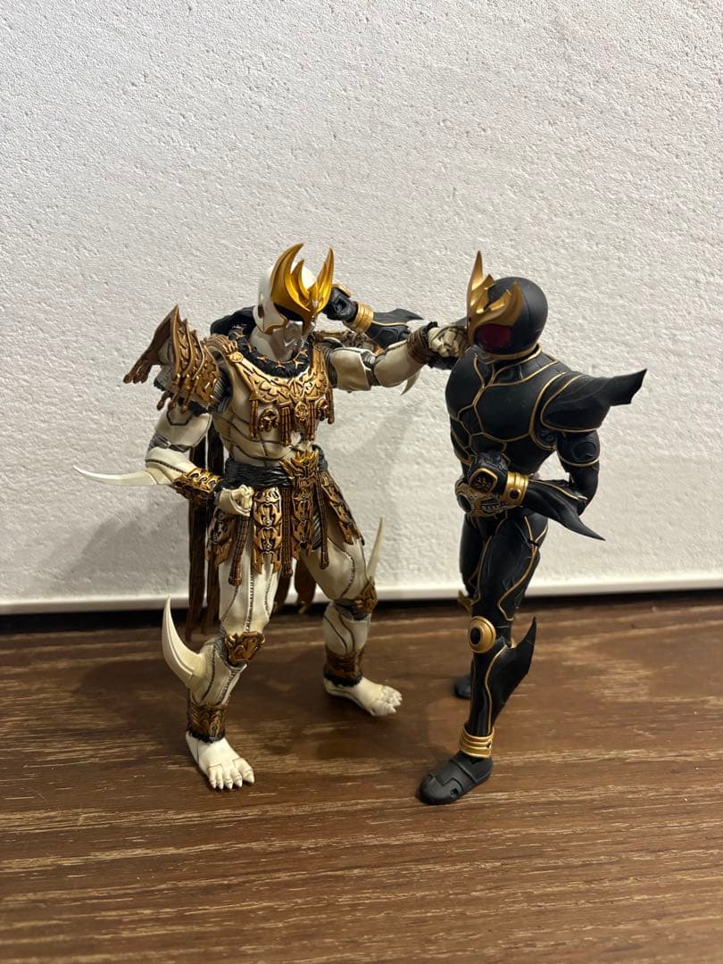 真骨彫　仮面ライダークウガ アルティメットフォーム　ン・ダグバ・ゼバ　セット