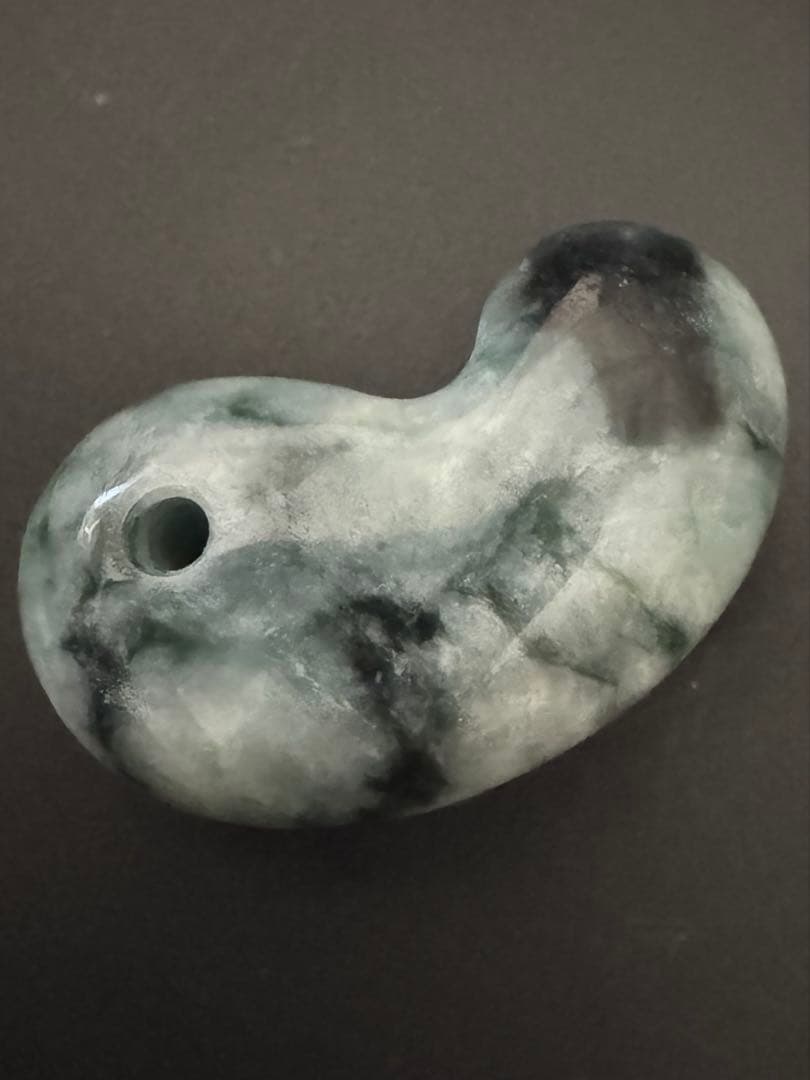 【糸魚川翡翠】勾玉