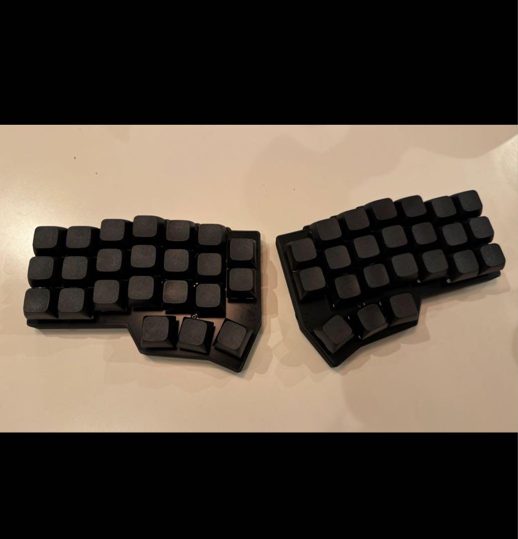 新品】 corne v4 cherry 完成品keychron静音、ケーブル付 - メルカリ