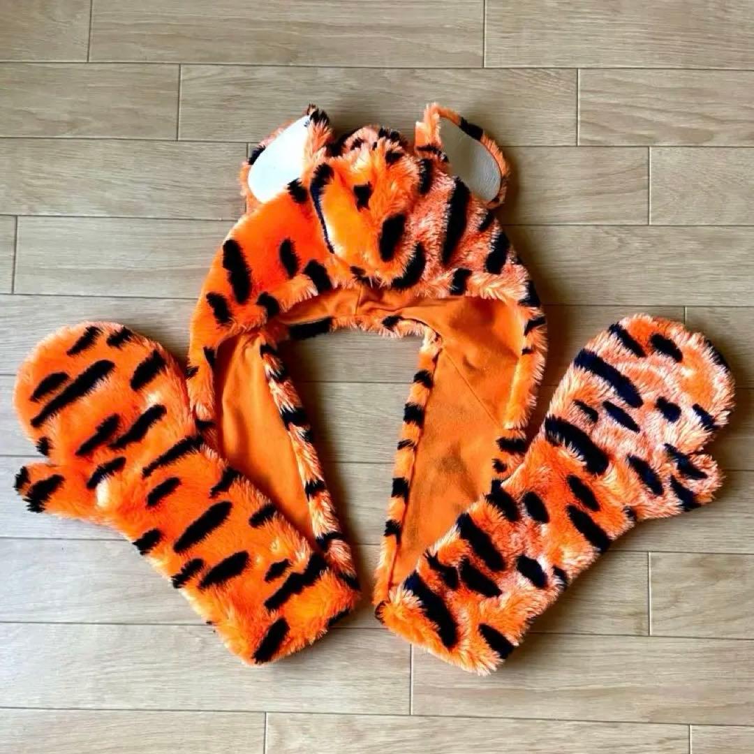 ディズニー ティガー ファンキャップ 手袋付きマフラー - メルカリ