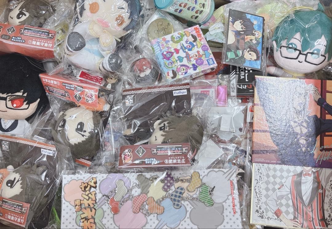 アニメグッズ ノンジャンル 缶バッジ アクリルスタンド 大量 まとめ売り