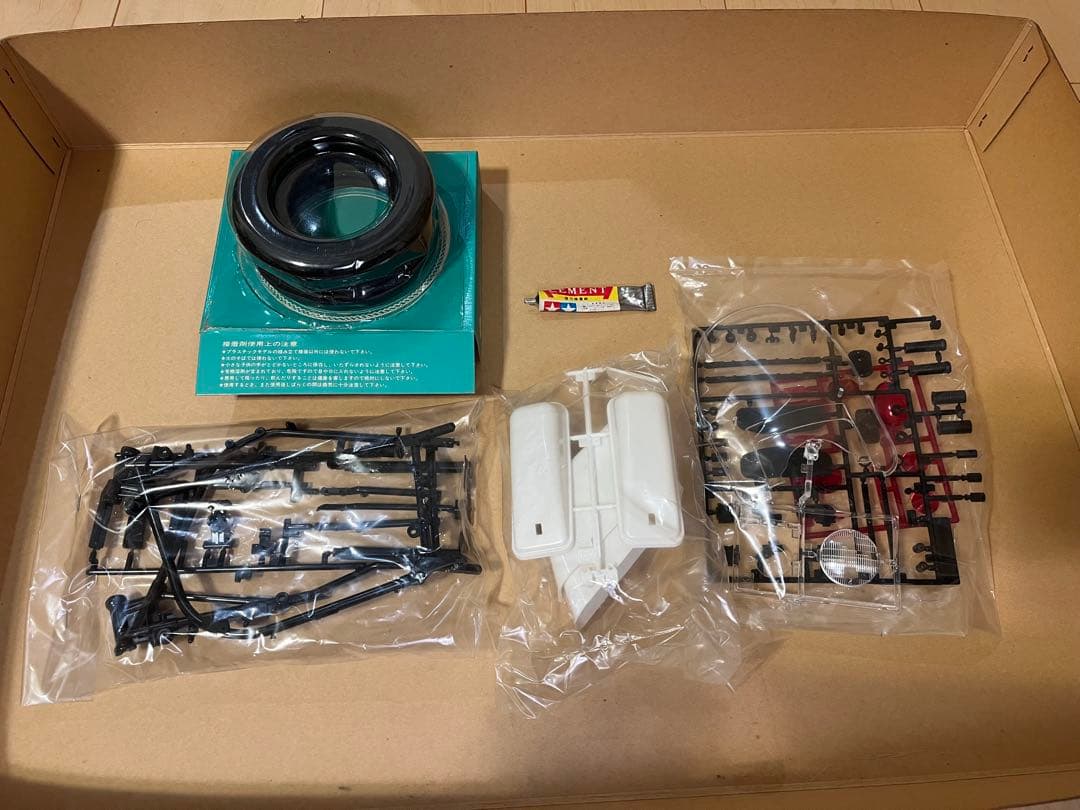 【新品★未組立】タミヤ 1/6ハーレーダビッドソン FLH1200AMFポリス