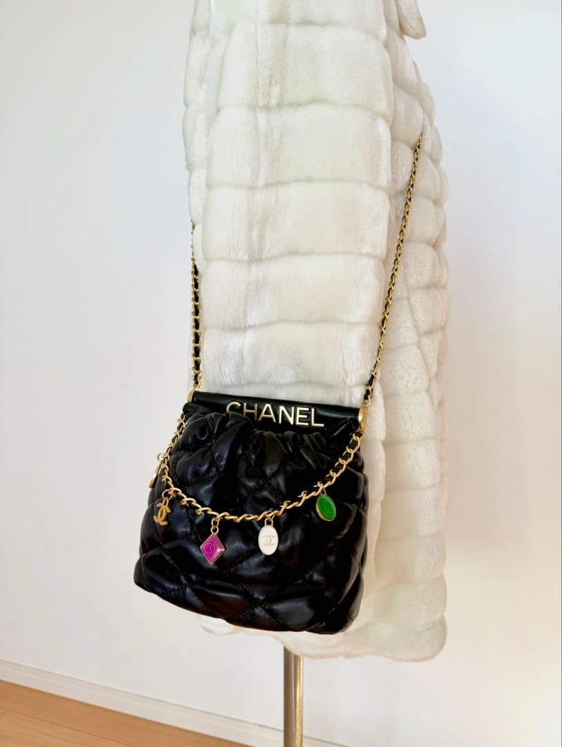 【新品未使用】CHANEL キルティング　ショルダーバッグ　チャーム　ノベルティ