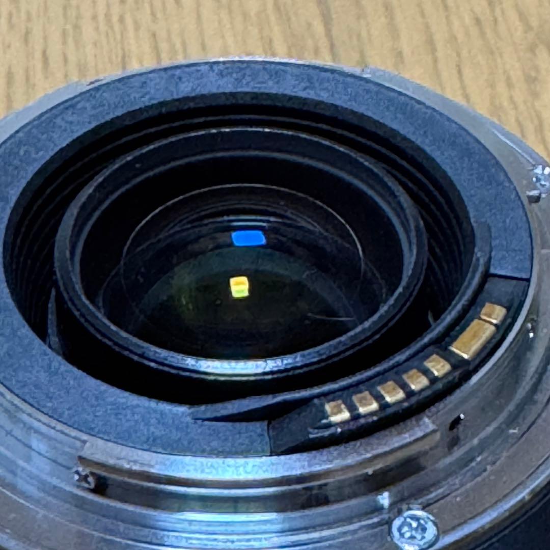 トーマスCanon EF28-135mm f/3.5-5.6 IS USM