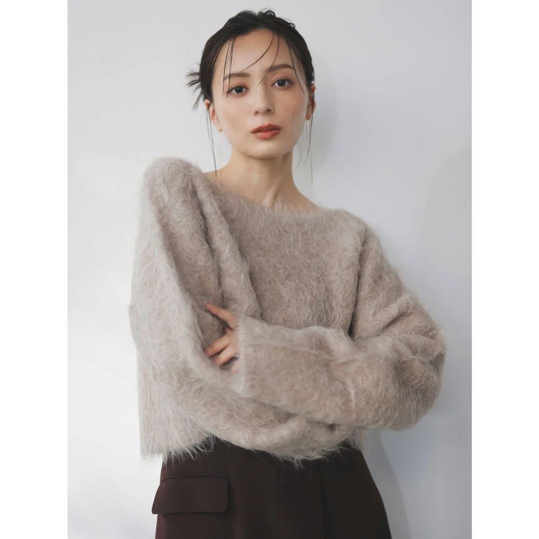 anuans / スーリーアルパカショートニットプルオーバー beige - メルカリ