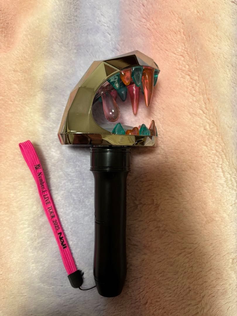 B*0様 Number_i 2025 NO.II ペンライトとペンライトトップ