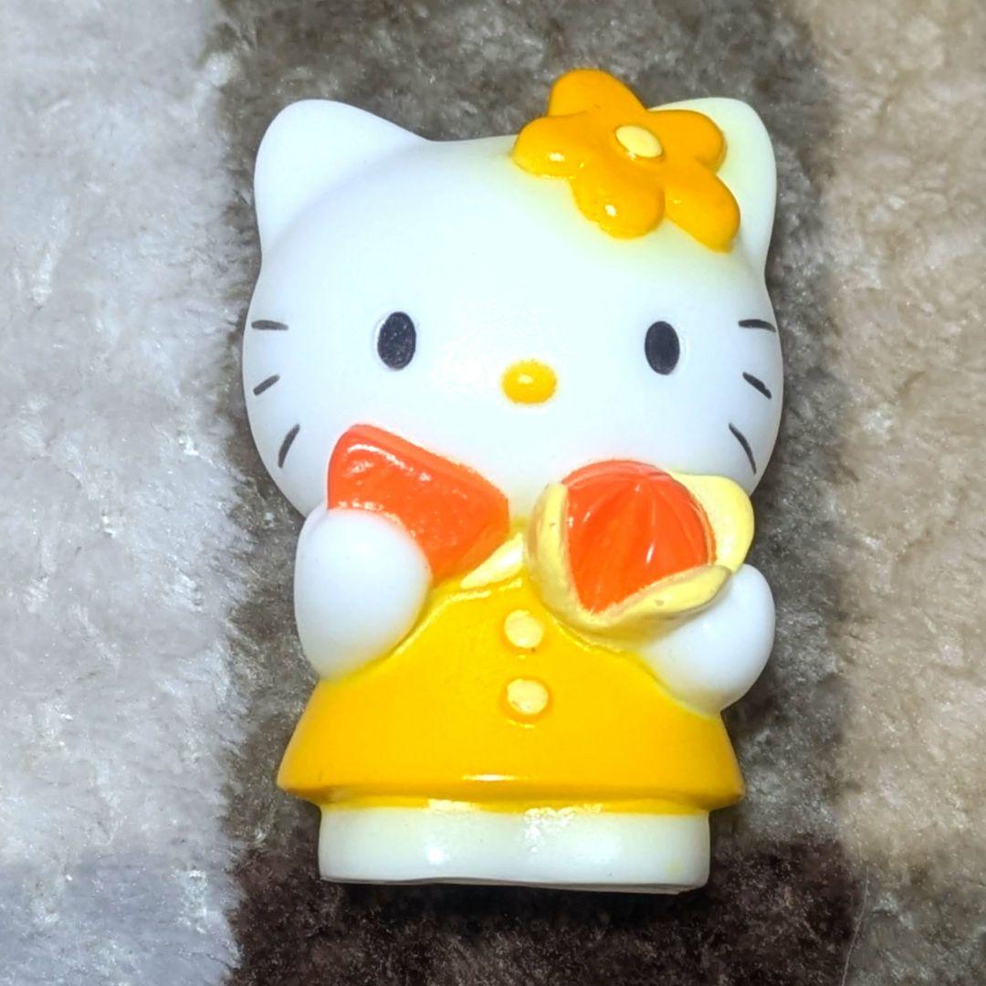 ハローキティ ミニフルーツフィギュアマスコット