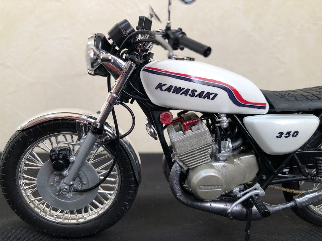 カワサキKH400・特攻の拓-爆音小僧-真嶋秋生風カスタムプラモデル/ケース付き