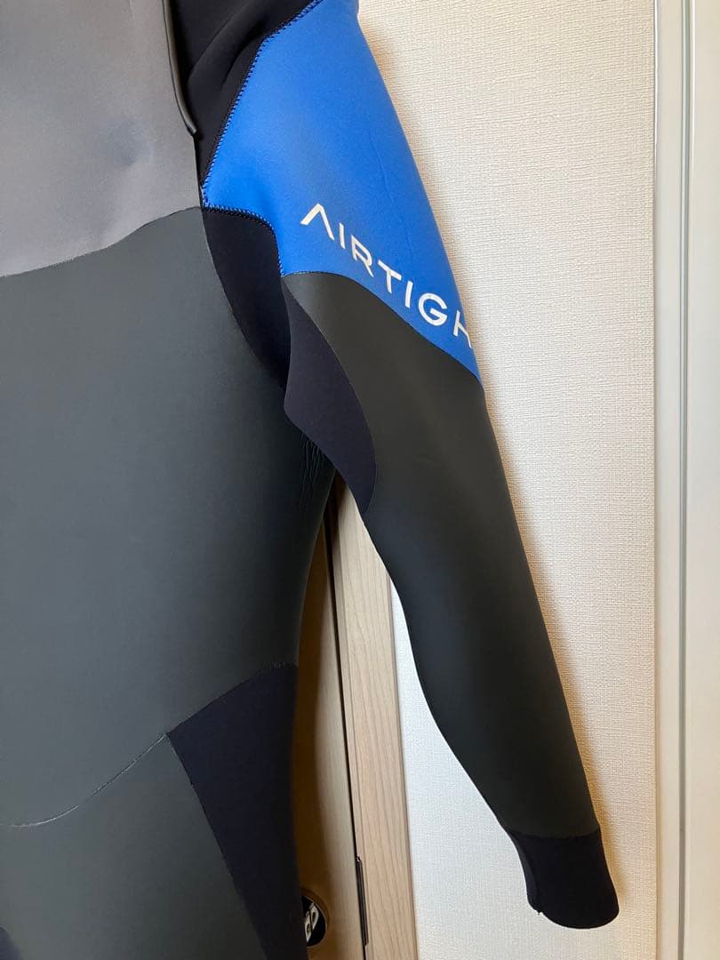 AIRTIGHT セミドライスーツ 青/黒 オーダー