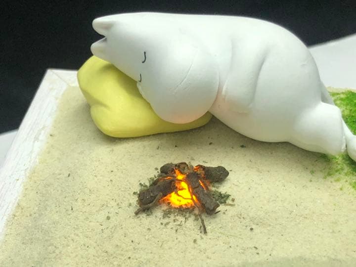 ムーミン　ジオラマ　海辺で寝るムーミン