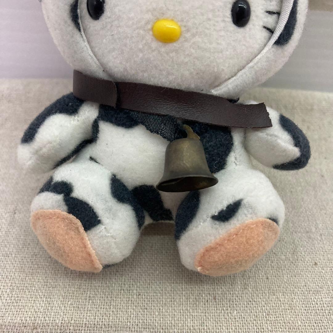 2001年製☆牧場限定】ハローキティ 牛 ぬいぐるみ ストラップ サンリオ