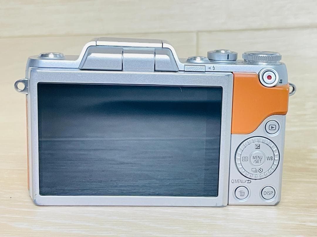 ショット数7,550回】 美品 Panasonic LUMIX DMC-GF7 - メルカリ