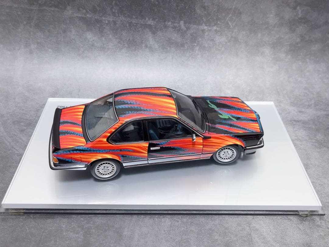BMW特注 1/18 Art Car BMW 635 CSi (E24)