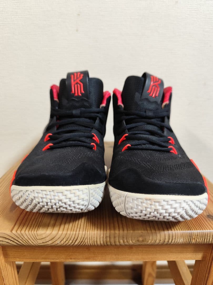 Nike Kyrie 4 ナイキ カイリー4　27.5cm　カイリー・アービング