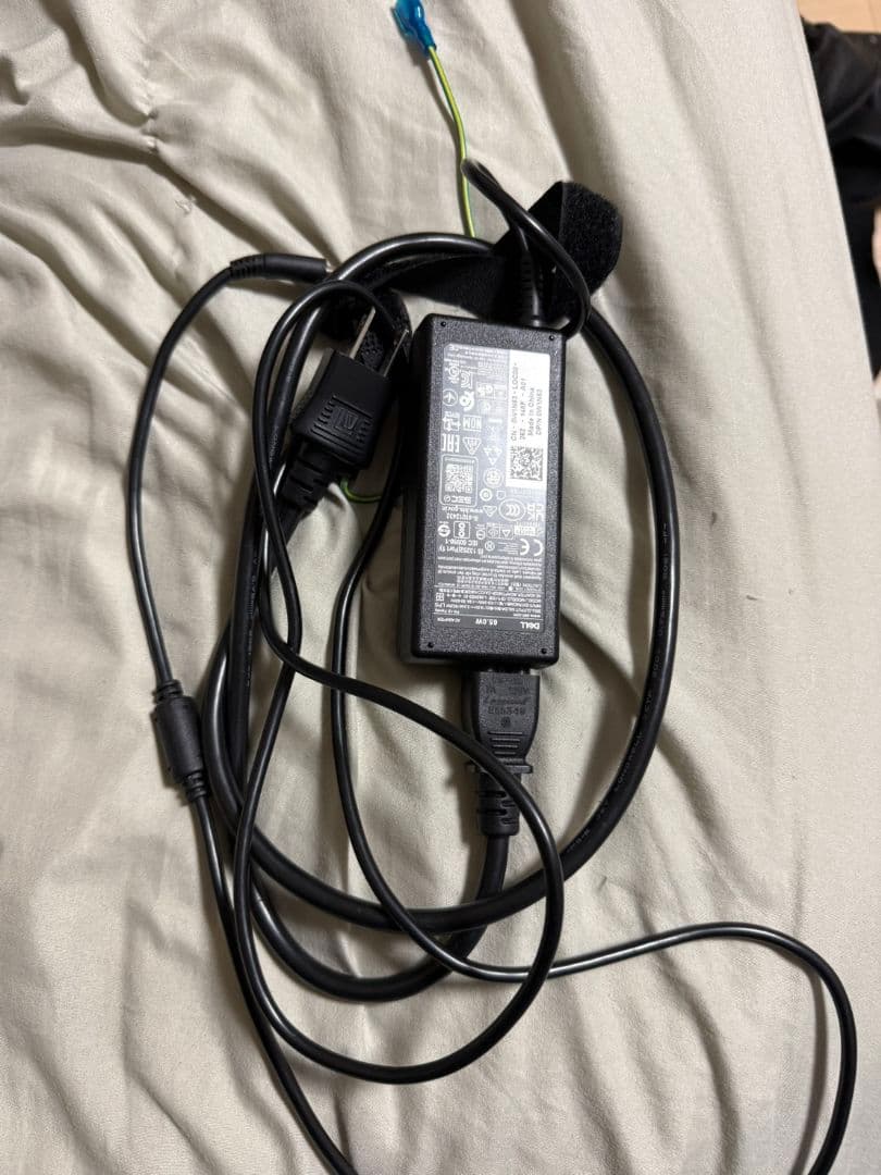 ぽ*ぽ様 【ジャンク】DELL Inspiron 15 3511 ヒンジ破損 - メルカリ