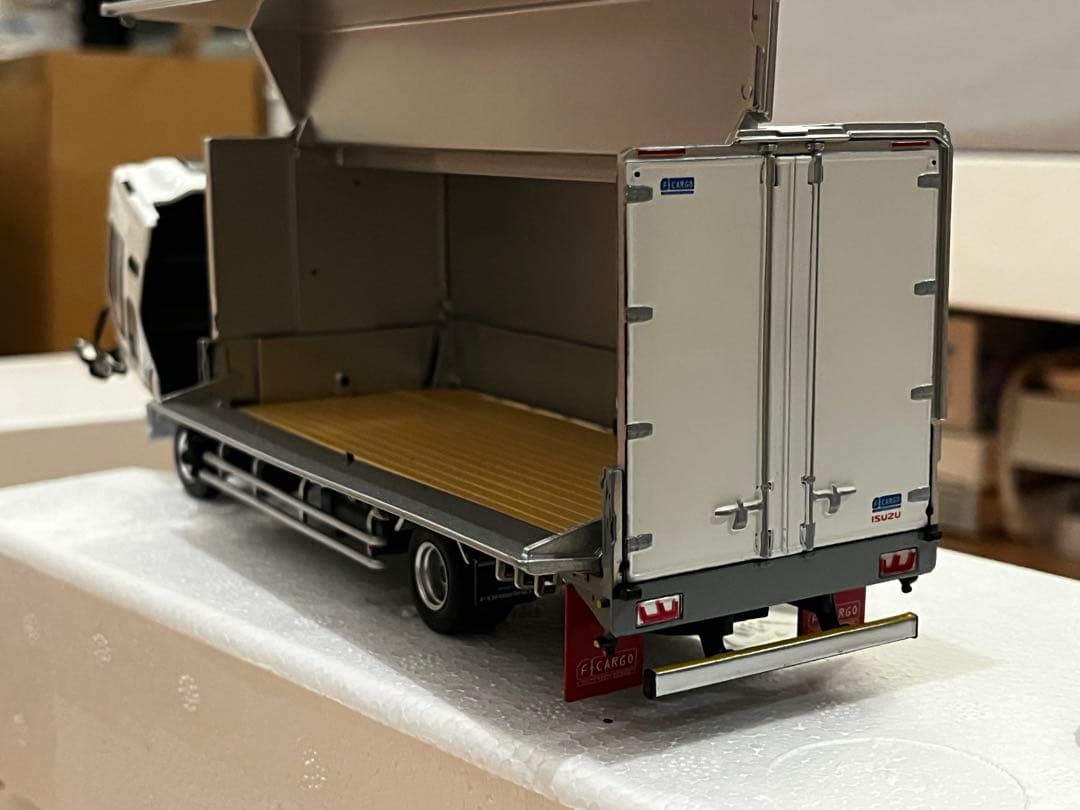 京商　いすゞ　1/43 フォワード ダイキャストミニカー　現行型