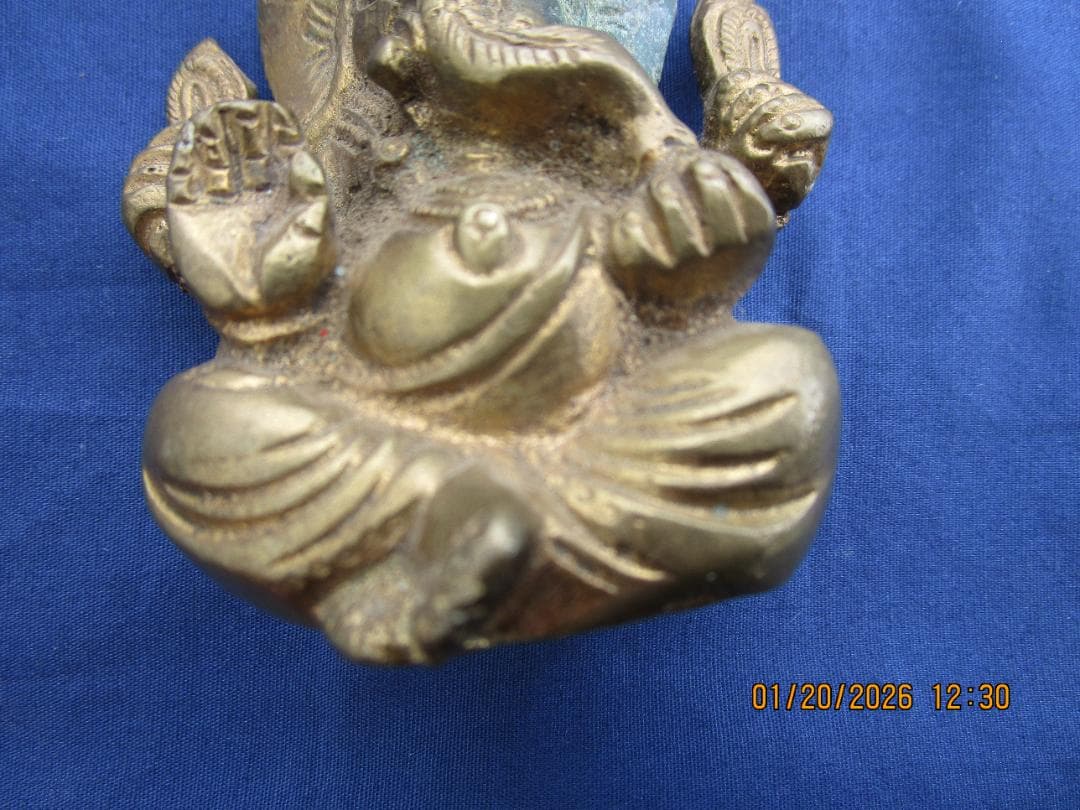 仏像 渡金仏【?】ガネーシャ像 時代物 象の顔の仏 頭部に錆あり 1体