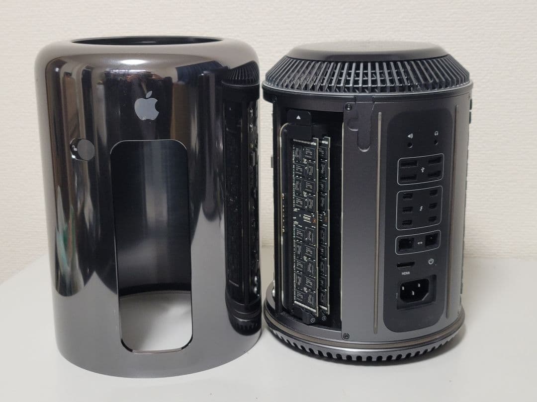 上位 Mac Pro 12コアXeon/64GB/SSD1TB/D500×2 - メルカリ