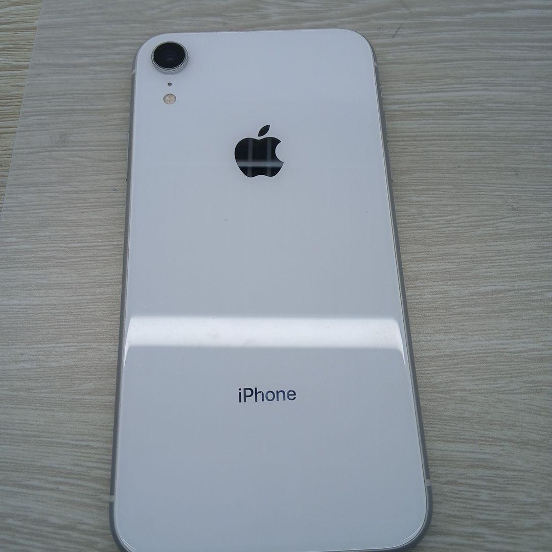 Apple iPhone XR 128GB ホワイト 本体 au - メルカリ