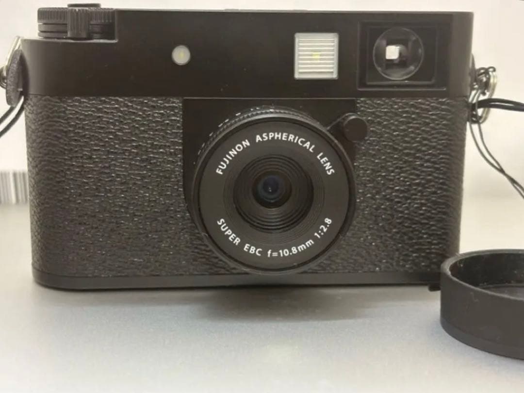 FUJIFILM （富士フィルム） X Half X-HF1 ブラック 3年保険付]『X-half』FUJIFILM X-HF1『ブラック色：納期2週間程度