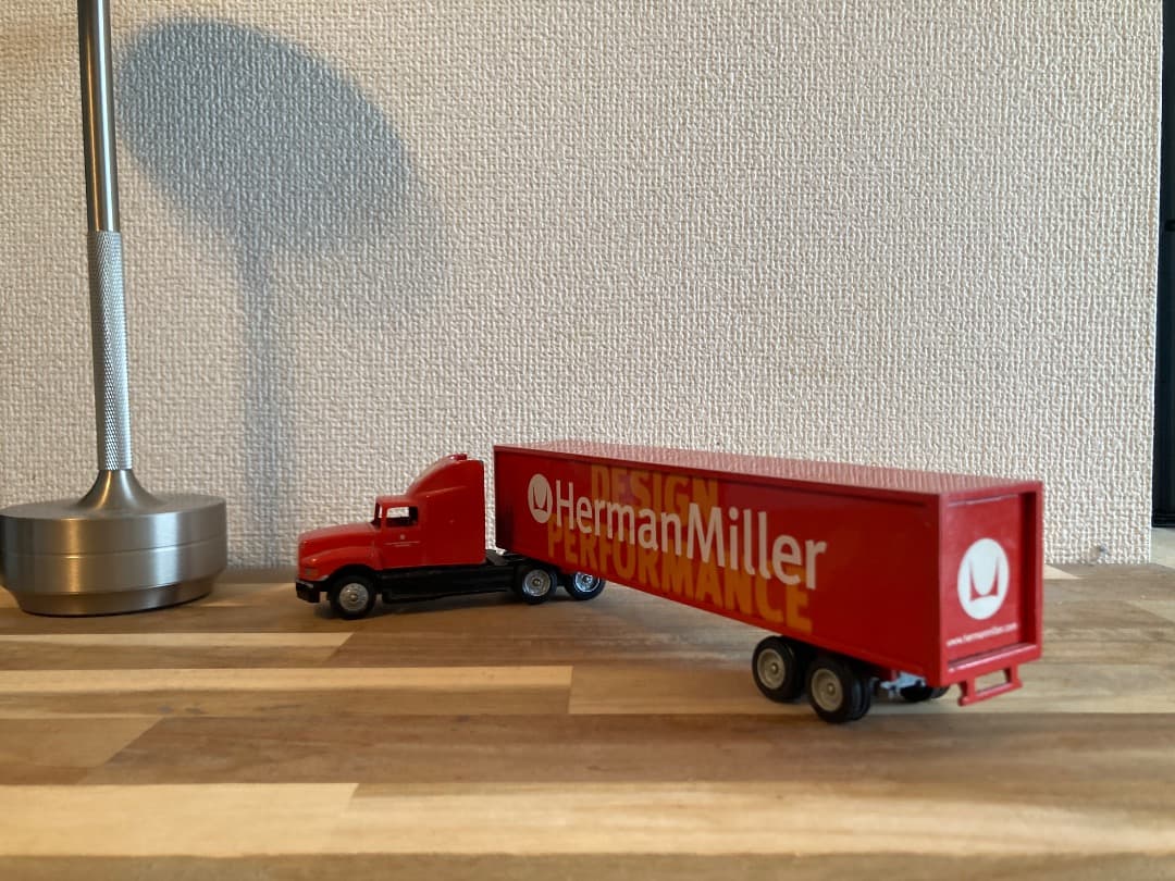 コレクション Herman Miller Truck