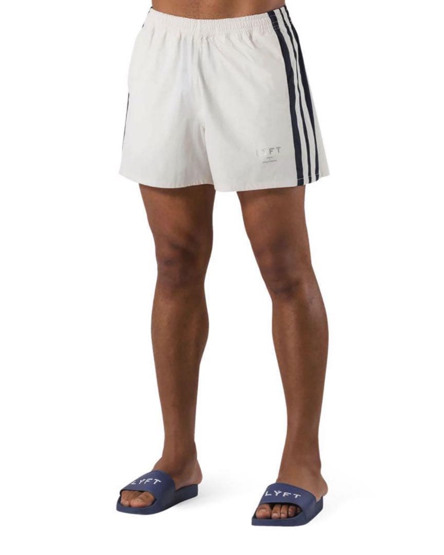 ⭐︎美品⭐︎ LYFT リフト 2ライン スイムショーツ アイボリー パンツ