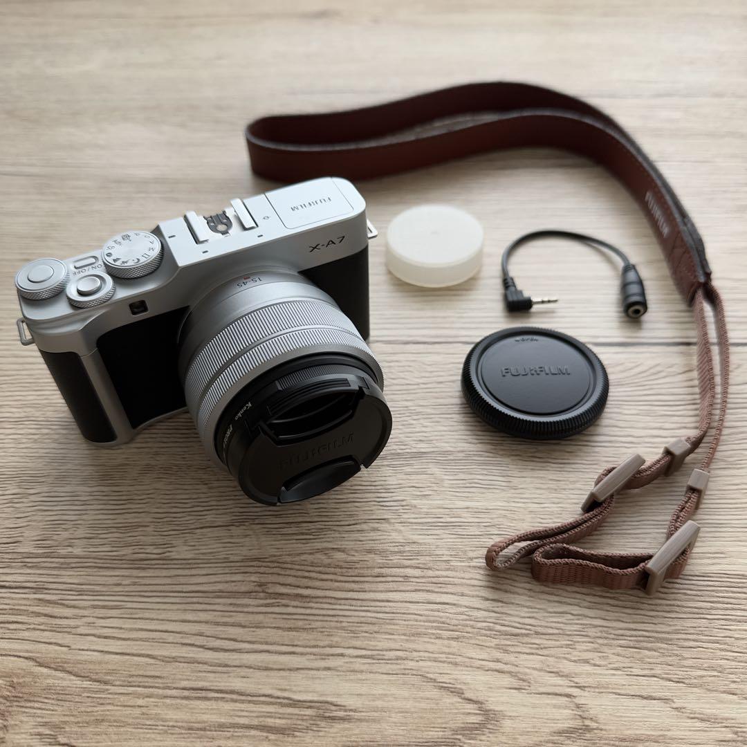 FUJIFILM ミラーレス一眼カメラ X-A7 レンズキット シルバー Amazon | 富士フイルム(FUJIFILM) ミラーレス一眼カメラ X-A7レンズ