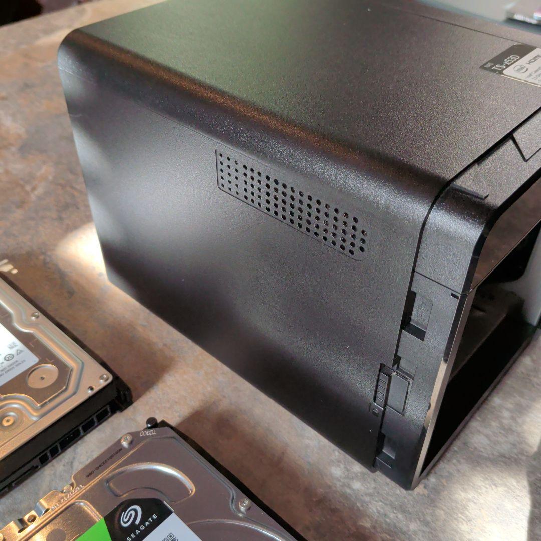 QNAP TS-453d WD & Seagate 8TB HDD 4台セット - メルカリ