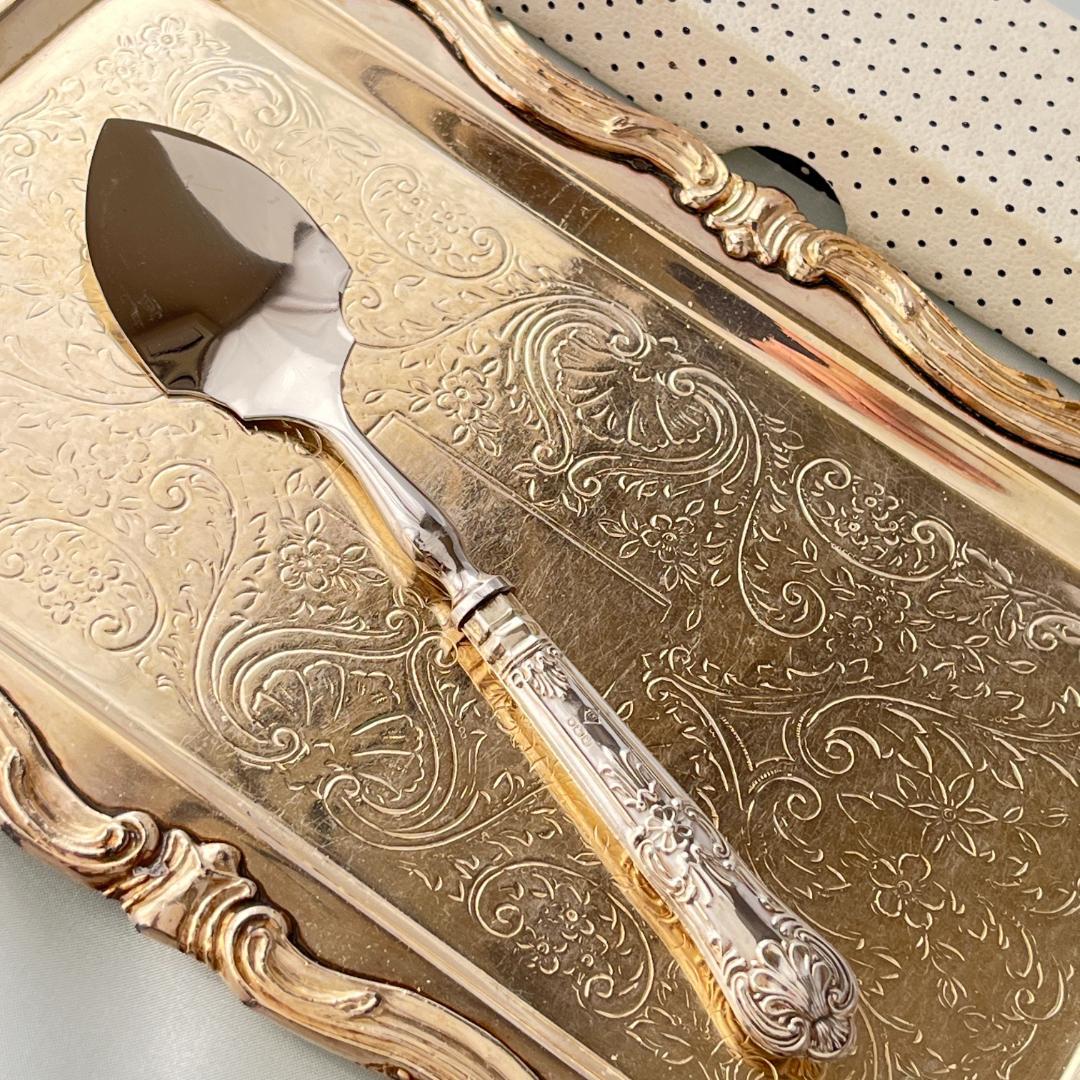 Harrison Brothers】 【純銀ハンドル】プレザーブスプーン - メルカリ