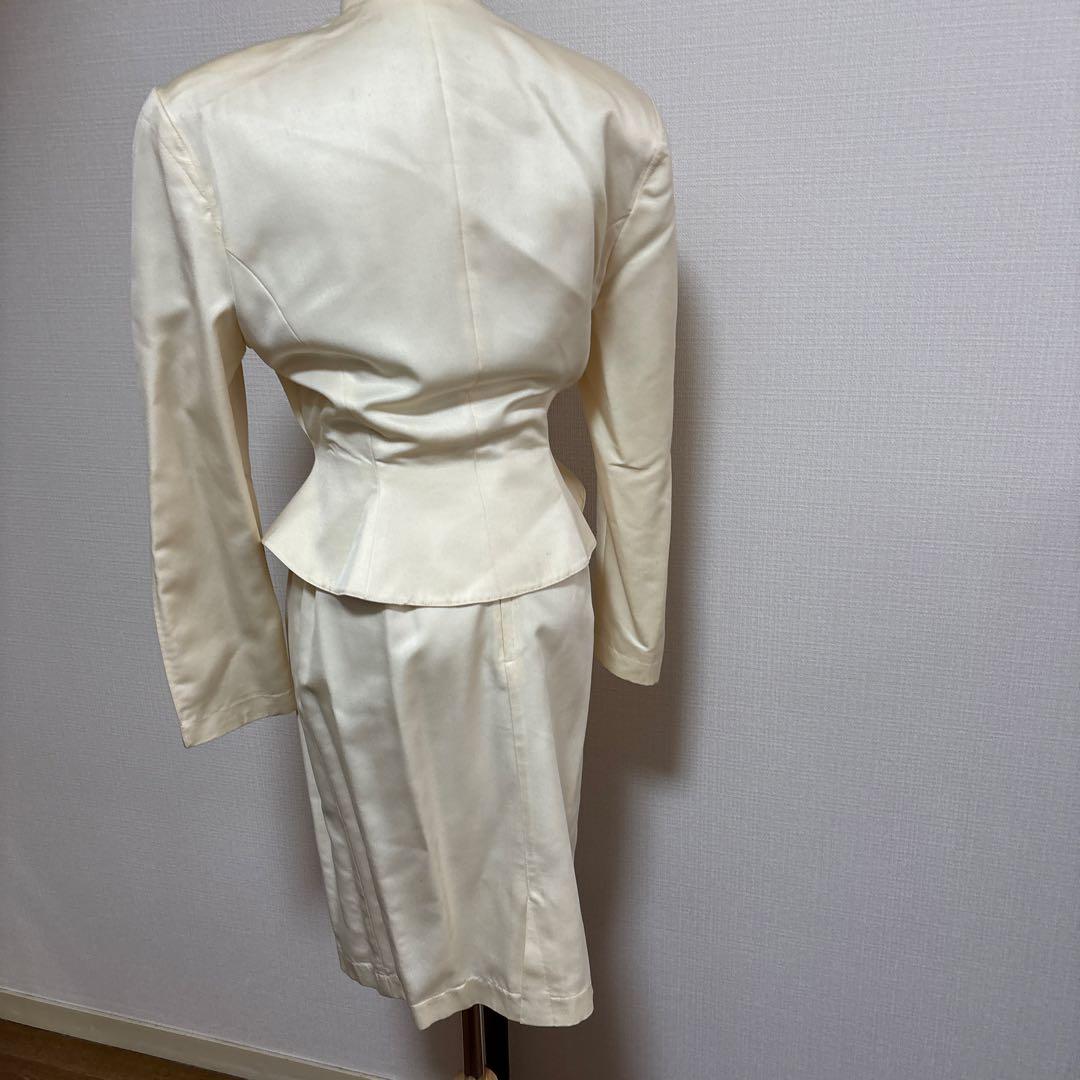 やげたゆきこ 未使用　ティエリー・ミュグレー　シルクスーツ