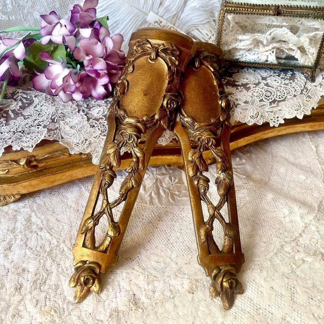 ローズ&リボンのオルモル装飾プレート①フランスアンティーク 家具金具