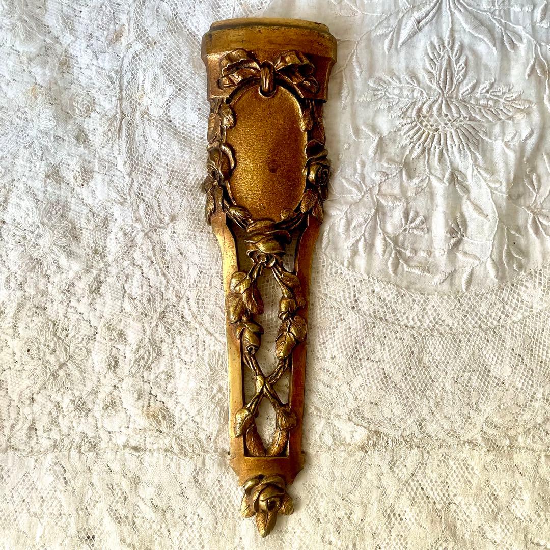 ローズ&リボンのオルモル装飾プレート①フランスアンティーク 家具金具