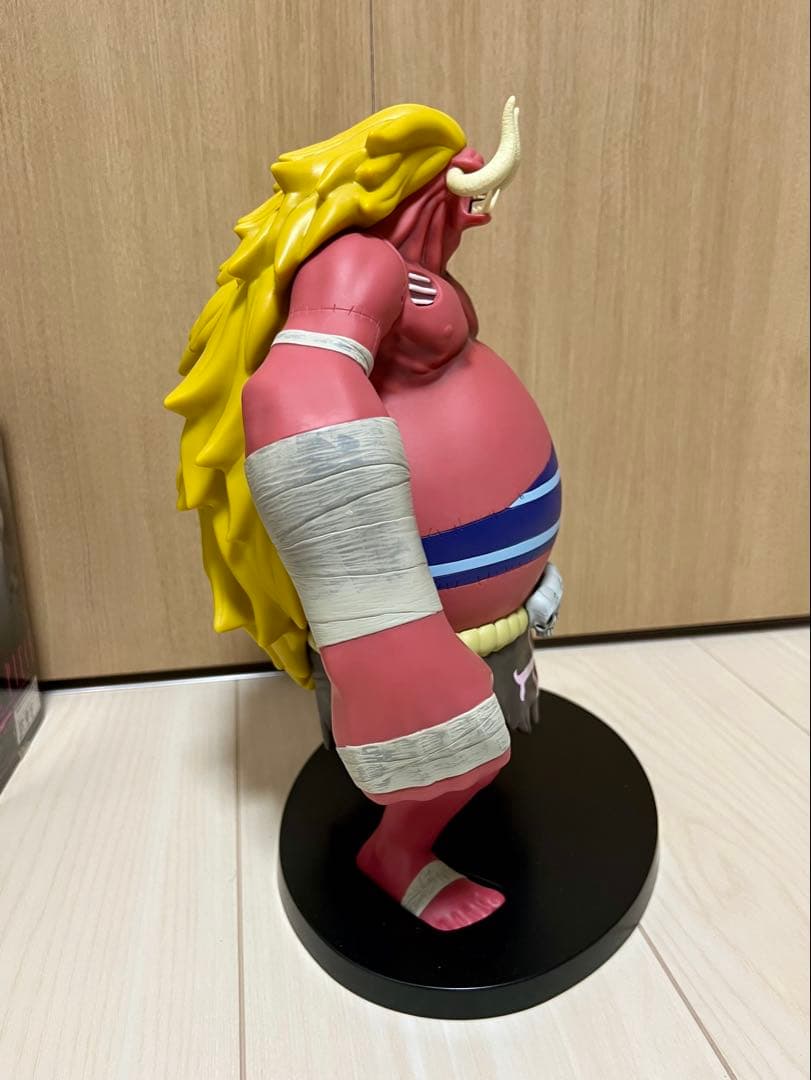 1/144 WORLD SCALE ONEPIECE オーズ　造形王　ナミ