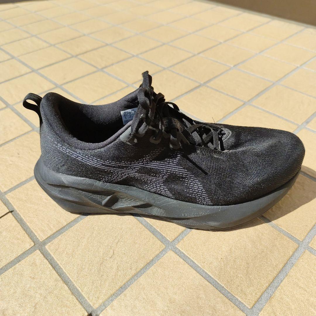 ASICS アシックス NOVABLAST 5 ワイド 28.0cm