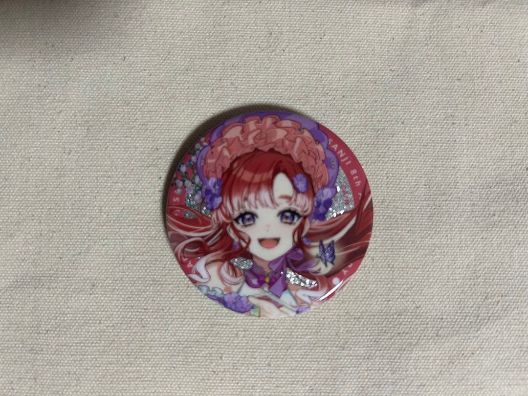 にじさんじ8周年 早乙女ベリー 缶バッジ - メルカリ