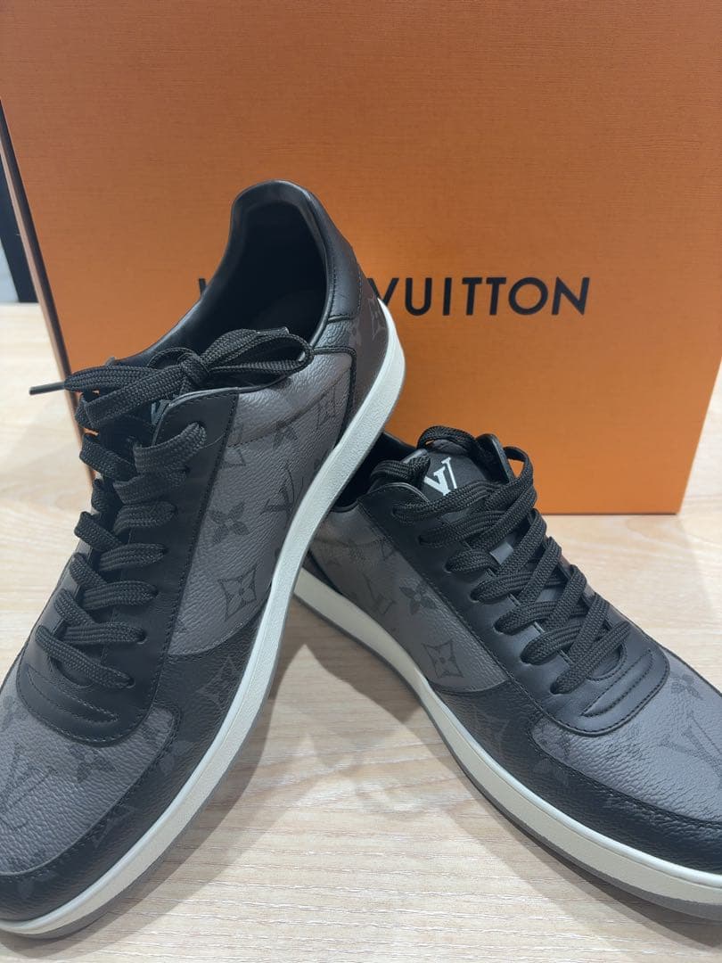 極美品 ルイヴィトン スニーカー リヴォリライン モノグラム エクリプス 8 LOUIS VUITTON ルイヴィトン リヴォリライン モノグラム ハイカット