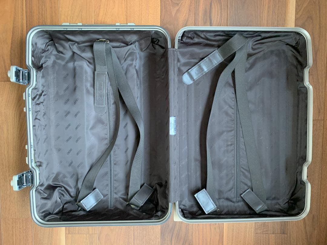 豆太郎さま専用】RIMOWA TOPAS チタニウム 2輪キャリーケース S - メルカリ