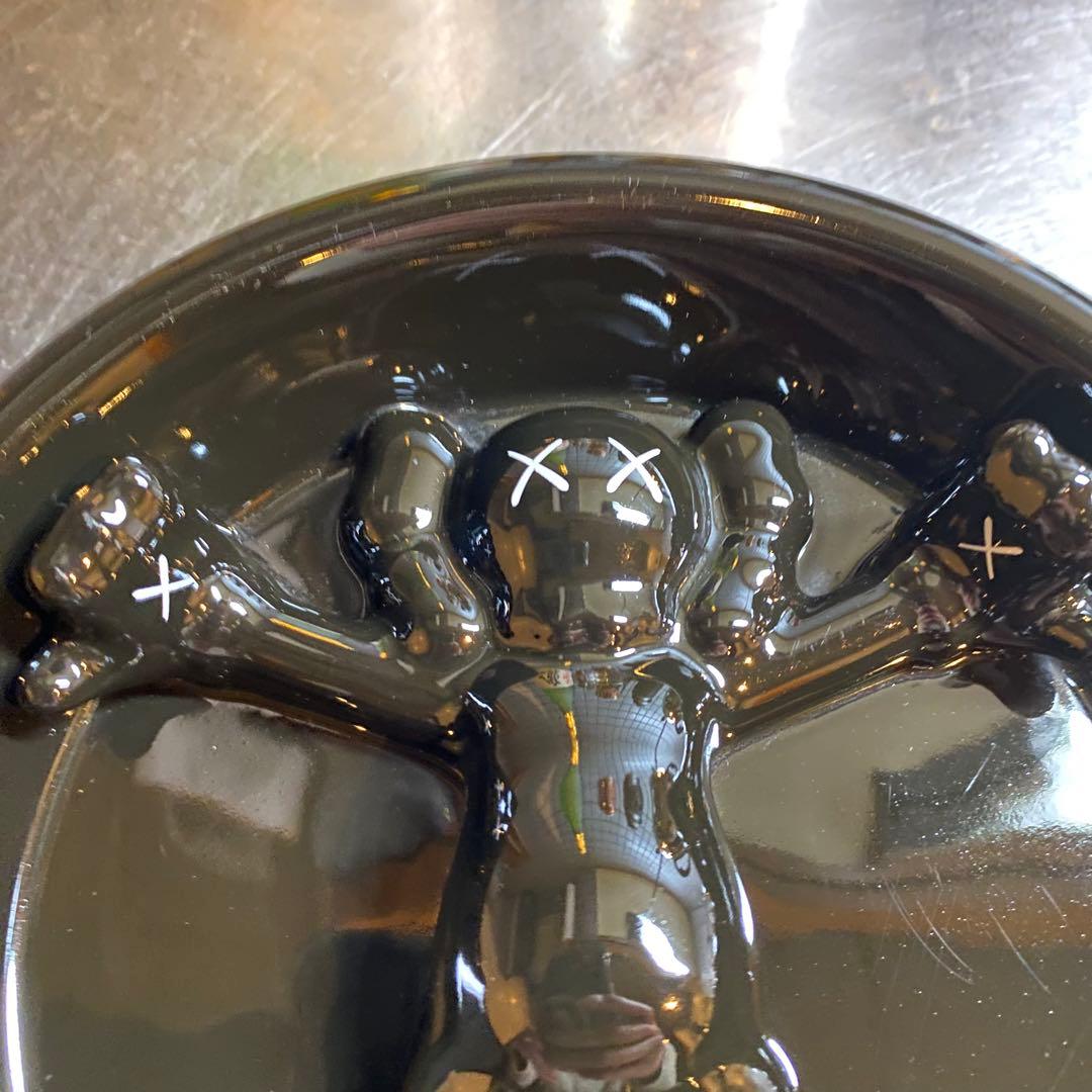 激レア KAWS × Gallery1950 ASHTRAY 灰皿 - メルカリ