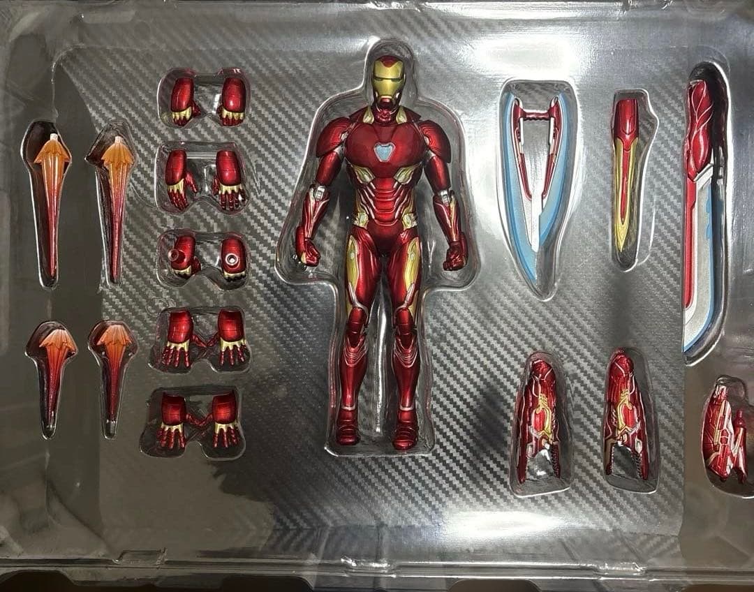 本体未使用品　箱破れありmafex アイアンマン　マーク50 アベンジャーズ