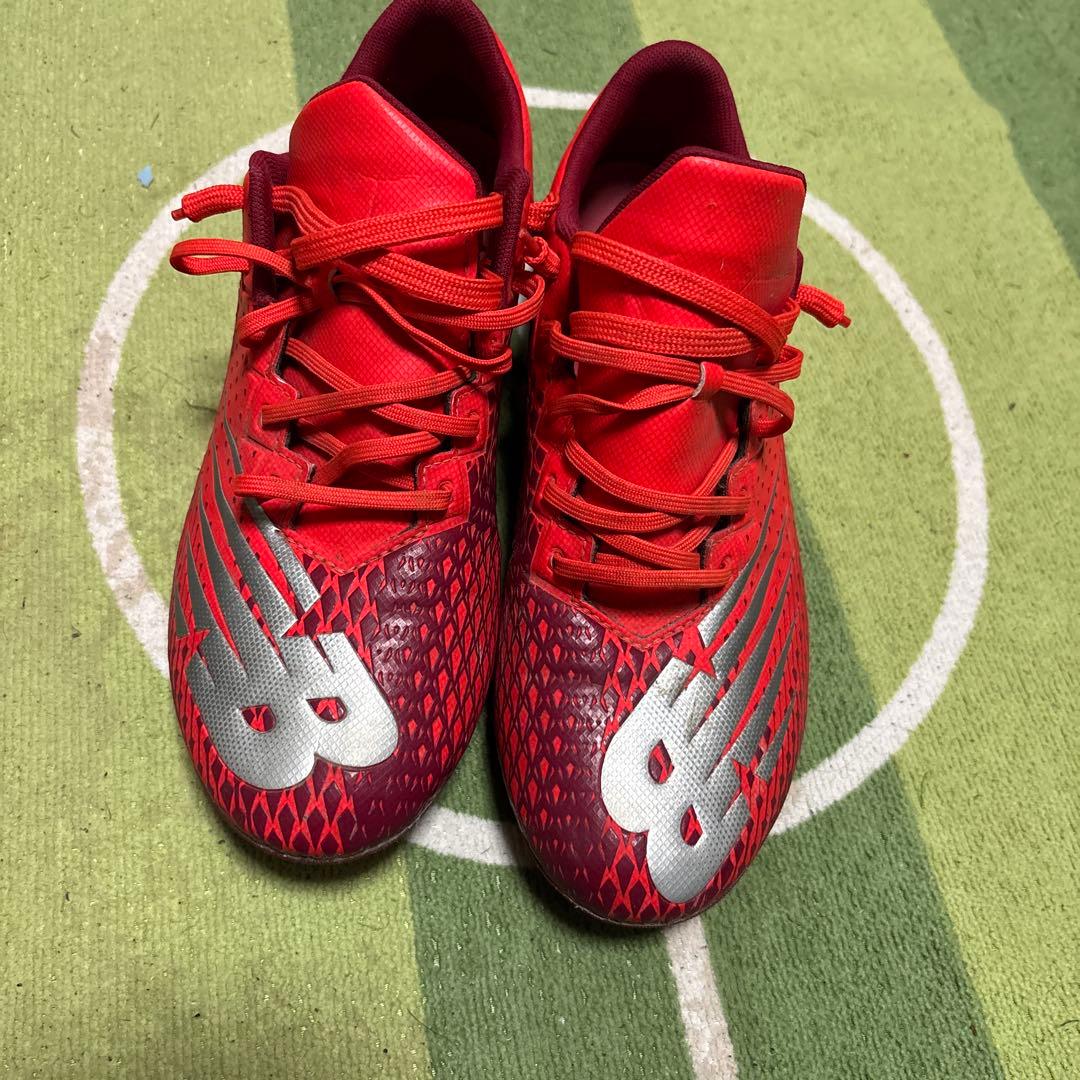 New Balance レッド スパイクシューズ23.5cm - メルカリ