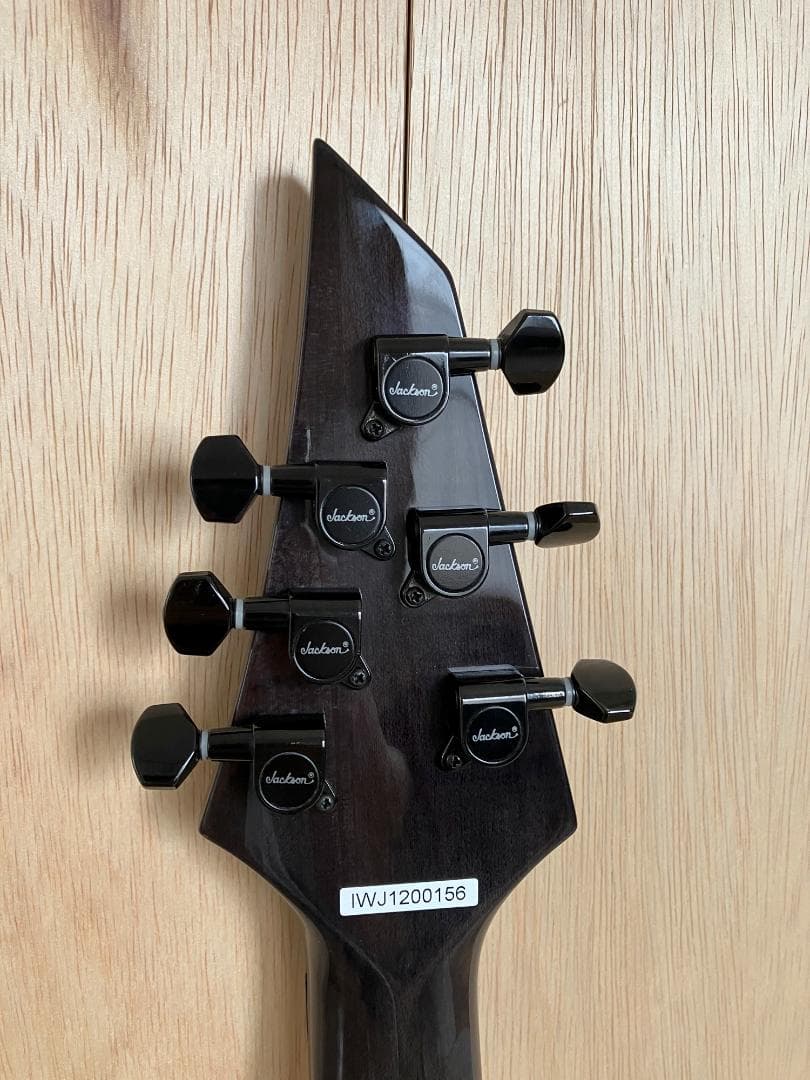 Jackson Soloist Archtop SLATXMGQ3-6 - メルカリ