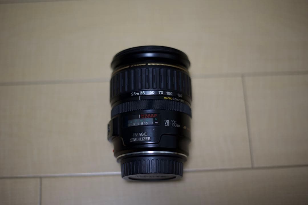 Canon EF 28-135mm f3.5-5.6 IS USM レンズ