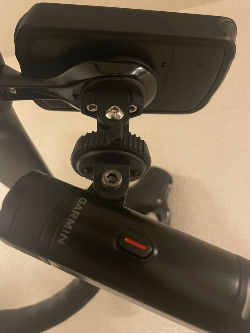 GARMIN RALLY RS200を含むGARMIN機器+各種マウント類 - メルカリ