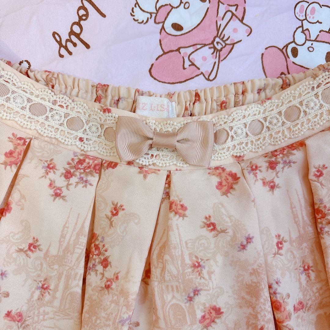 リズリサ(LIZLISA)の薔薇の花柄アンティーク風シルエットいりスカパン