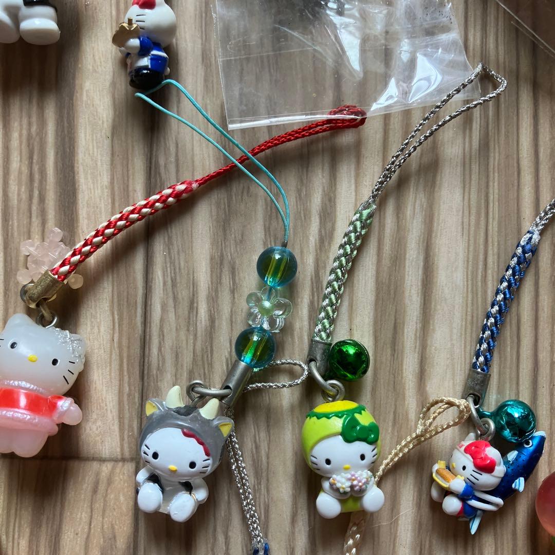 キティちゃん ハローキティ キーホルダー ご当地 レア 生産終了 - メルカリ