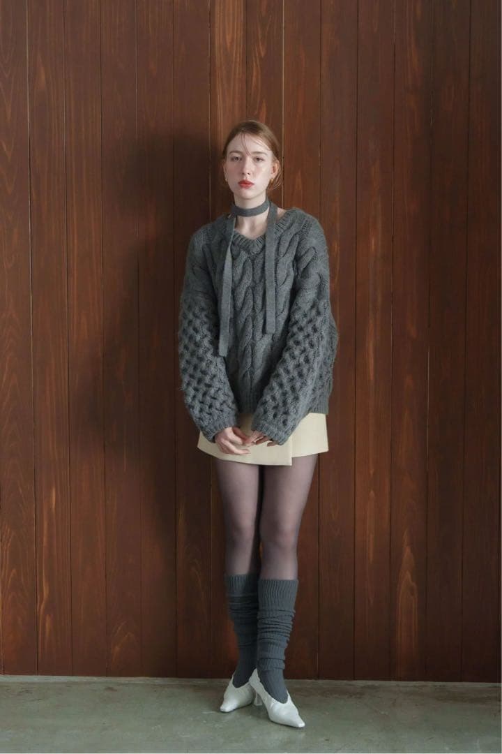 acka. neck details cable knit ニット グレー neck details cable knit – Acka online store