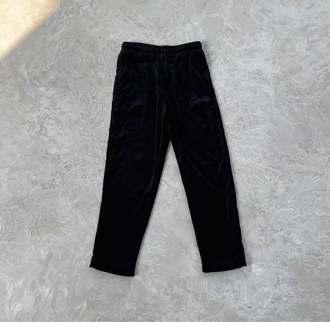 Corteiz ベロア セットアップ ブラック - メルカリ