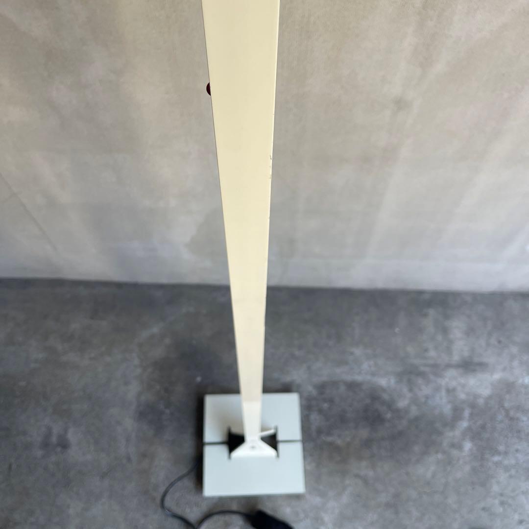 名作 FLOS Papillona フロス パピローナ フロアスタンドライト - メルカリ