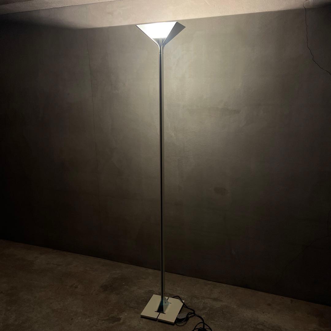 名作 FLOS Papillona フロス パピローナ フロアスタンドライト - メルカリ