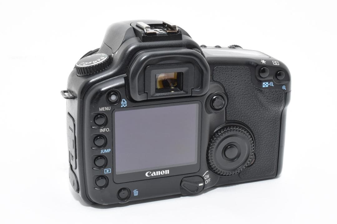 《 美品 》　キャノン　Canon EOS 30D レンズセット 18−55mm